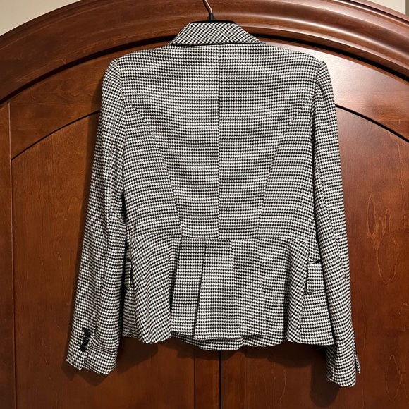 White House Black Market Houndstooth Blazer - Picture 2 of 2